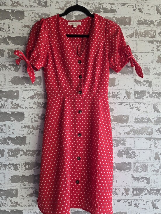 Monteau Dresses & Skirts - Monteau Los Angeles Red & White Polka Dot Button-Front Dress - Small